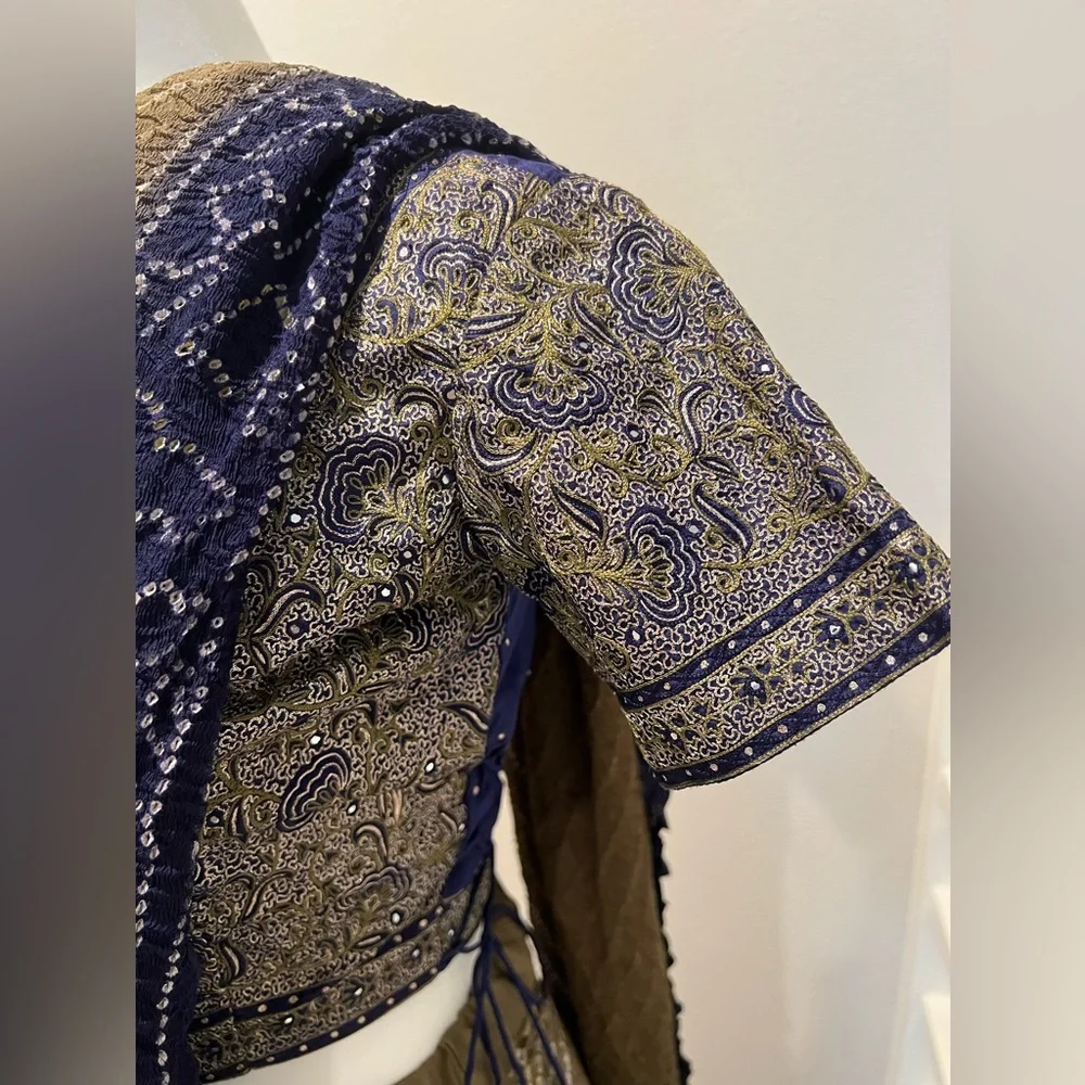 Bandhani Lehenga - blue and green, XS petite - Picture 7 of 12